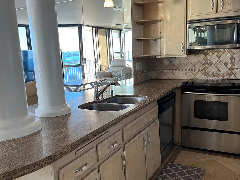 1750 E Ocean Blvd #707 — Photo 19