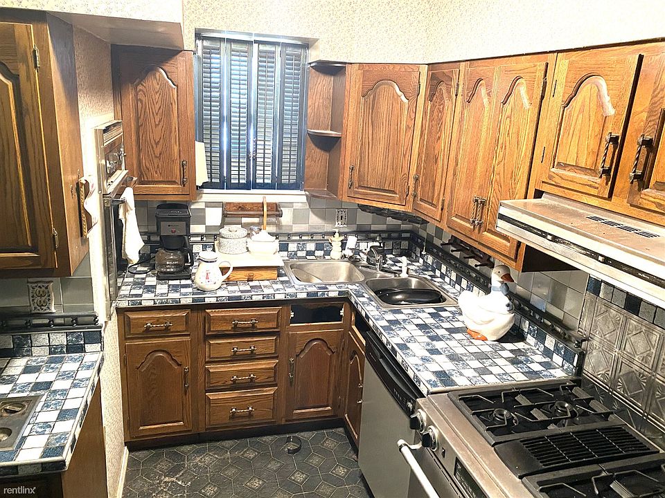 52807CF7-068A-4DDE-AF5F-2C1A977FE147