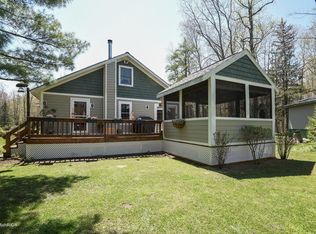 14690 Bell Ave, Lakeside, MI 49128