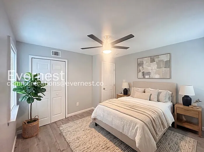 1408 Lyle Ave #A — Photo 4