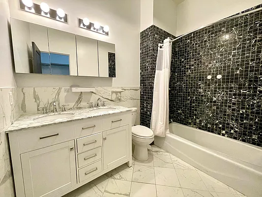 Rented by City Connections Realty | media 18