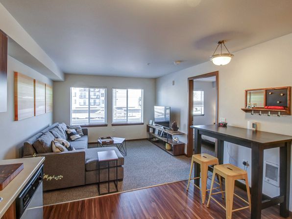 1107 A St NE APT 533