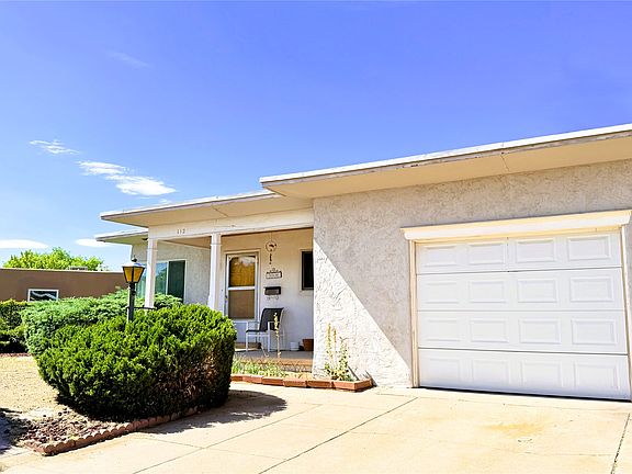 2nd image of 112 Lugar De Oro