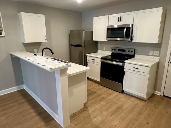 Beacon Hill Townhomes, 410 NE 3rd St #2, Bryant, AR 72022
