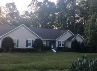 175 Harbor Ridge Dr, Statesville, NC 28677