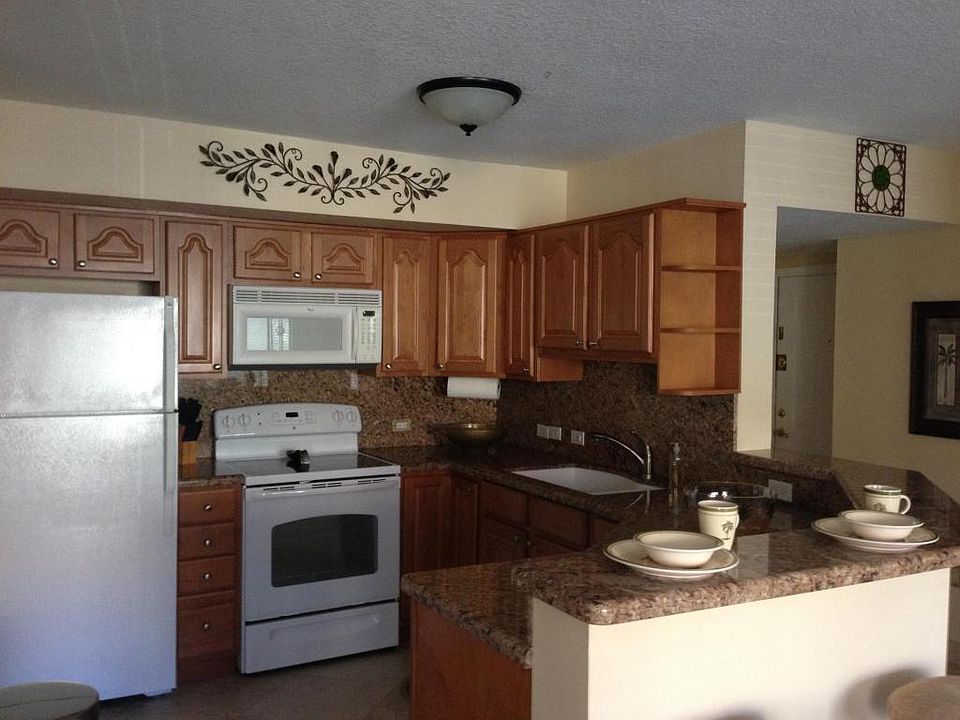 1st image of 1216 Villa Lane