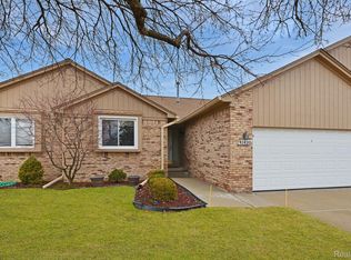 41420 Anthony Dr, Clinton Township, MI 48038