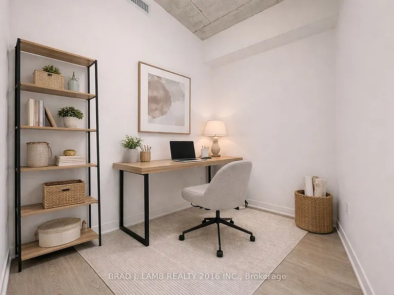 284 King St E #2102 — Photo 3