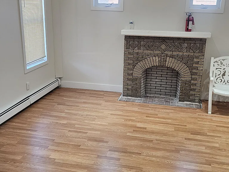 545 Chateau Ave — Photo 3