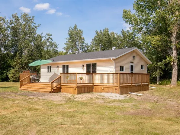 56 N Lakeview Ave, White Sands, AB T0C 3B0