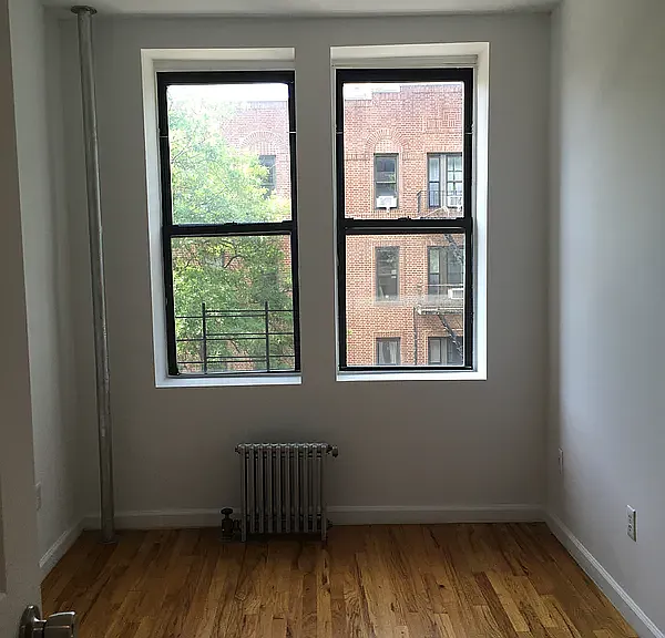 820 Franklin Ave #3G — Photo 2