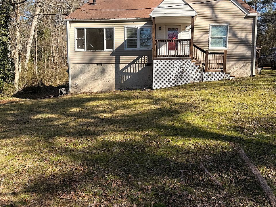 1st image of 2452 Lakeshore Dr NE