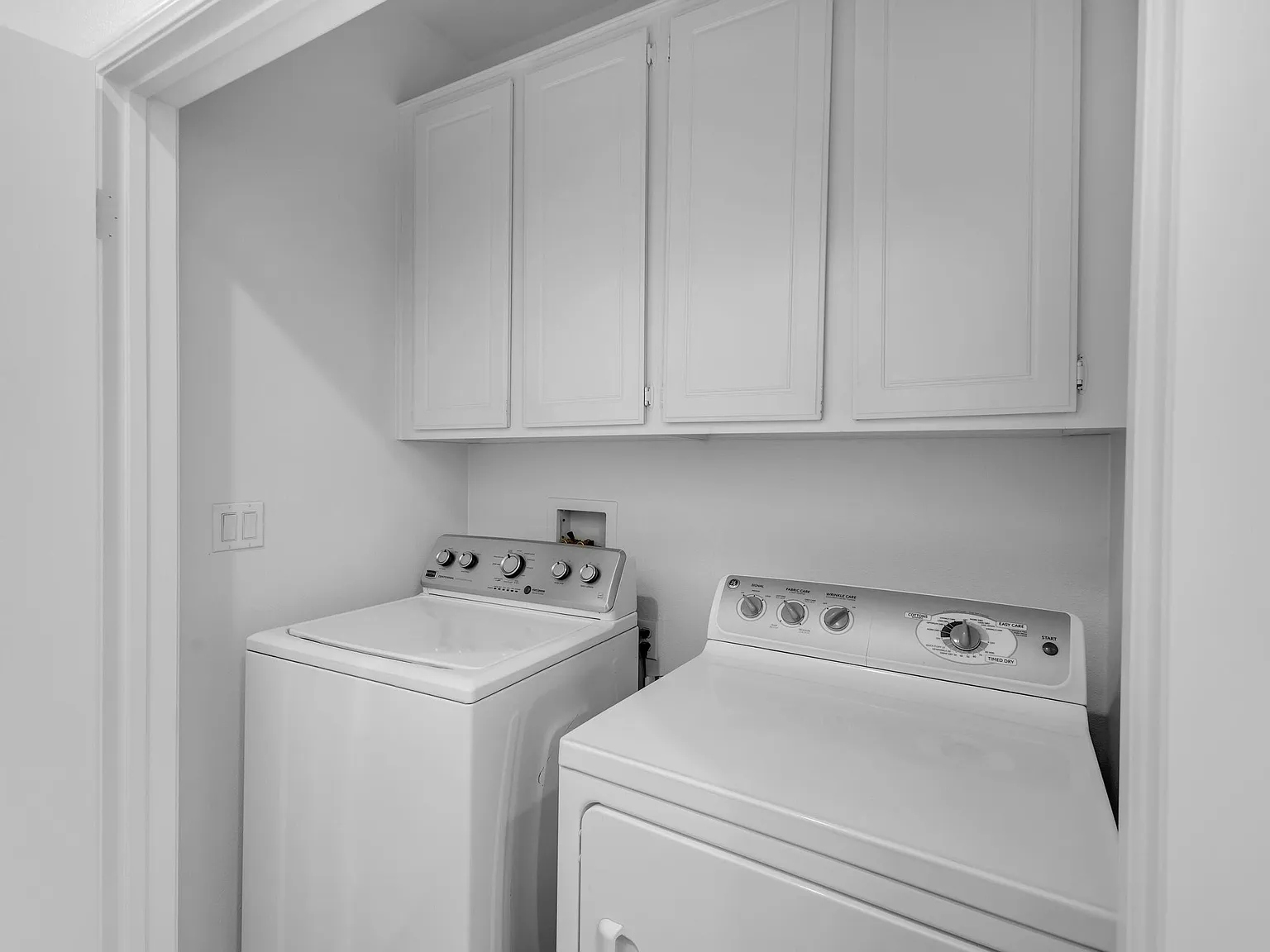 2 bed, 1602 sqft, $3,250 — Photo 2