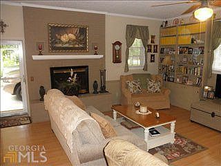 4th image of 111 Cromartie Dr