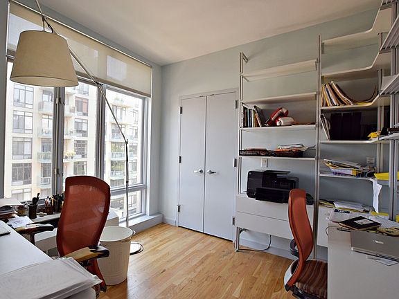 4th image of 333 E 109th St #5E
