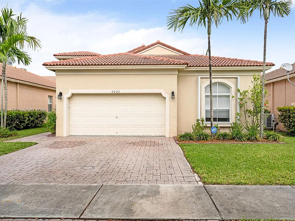 2223 Portofino Ave