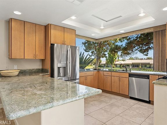 4th image of 51 Pebble Beach Dr
