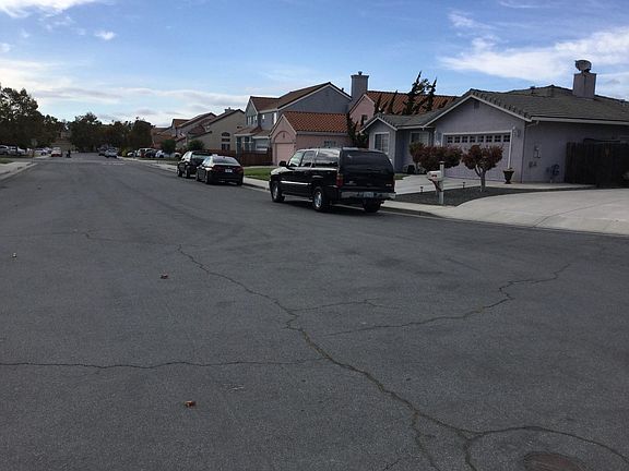 2nd image of 581 Verona Pl