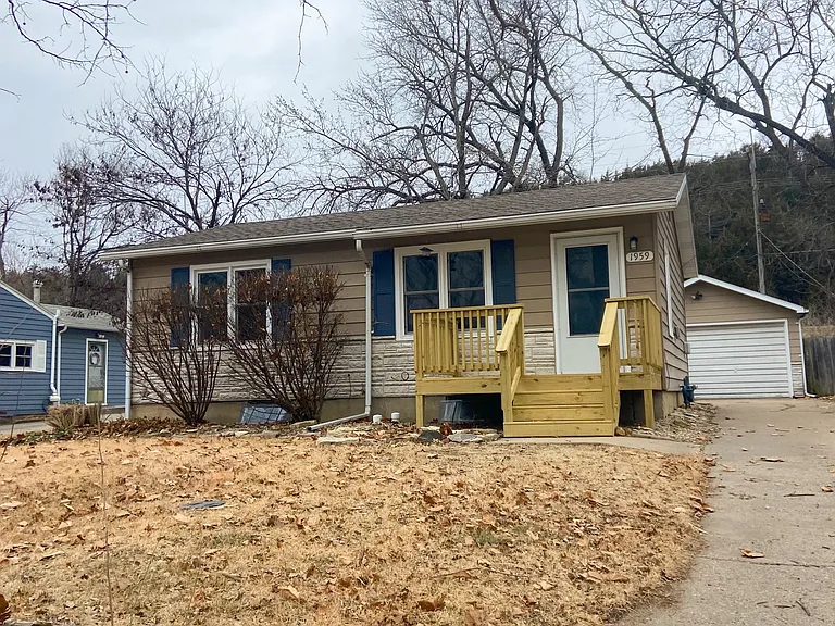 1959 Lincoln Dr — Photo 1