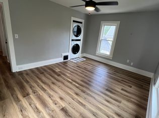 863 11th St NE UNIT 1/2, Massillon, OH