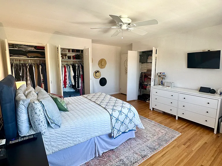 605 Grove St — Photo 7