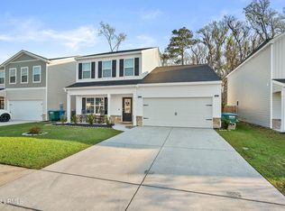 37 Chinquapin St, Beaufort, SC 29906