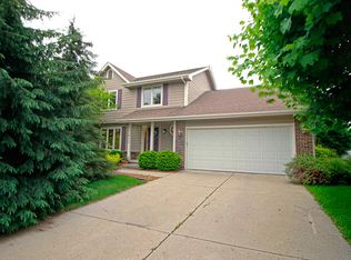 813 SE Peterson Dr, Ankeny, IA 50021