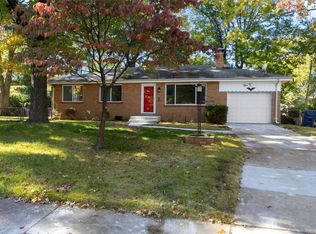 5 Willow Ct, Florissant, MO 63031