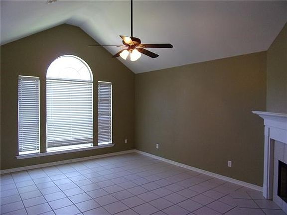 4th image of 14412 Lake Catherine Dr