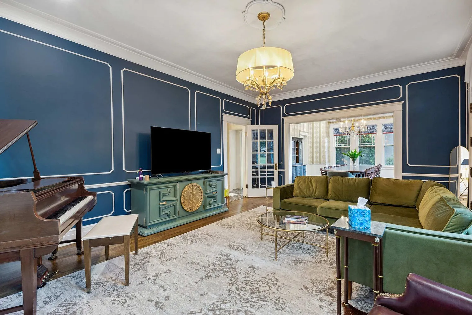 7 bed, 6.0 bath, $9,773 — Photo 3