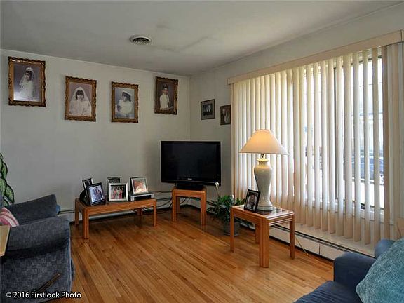 4th image of 222 Central Ave