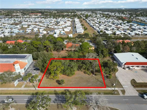841 E Venice Ave #7, Venice, FL 34285
