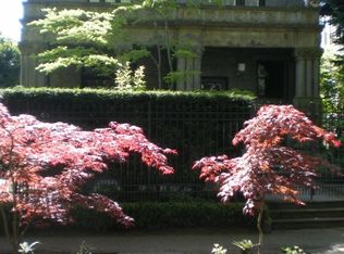 923 14th Ave E, Seattle, WA 98112