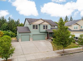 1633 N Falcon Dr, Ridgefield, WA 98642