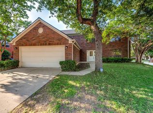 3029 Rustic Woods Dr, Bedford, TX 76021