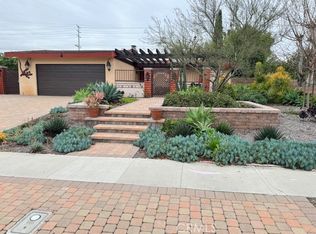 880 Dennis Ave, Simi Valley, CA 93065