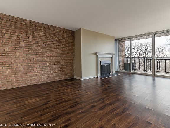 2nd image of 5900 Oakwood Dr APT 4D