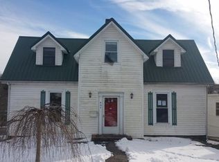 407 W Main St, Stanford, KY 40484