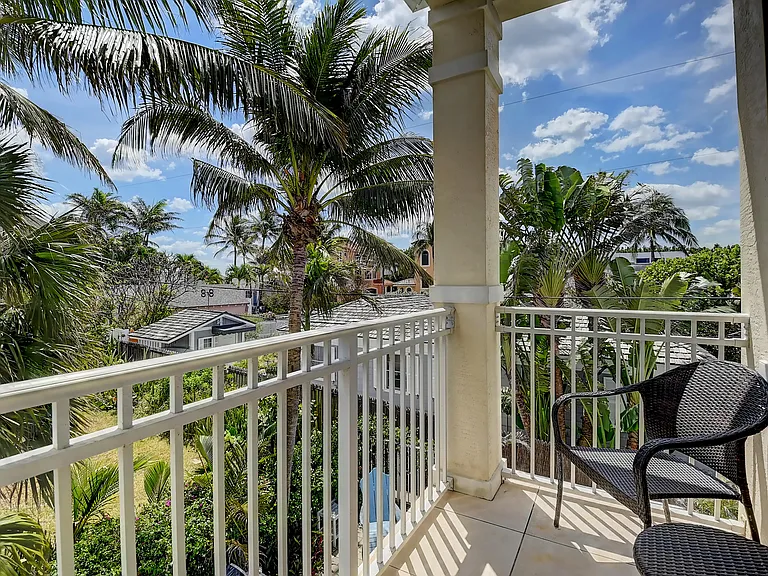 1120 Ocean Ter — Photo 28