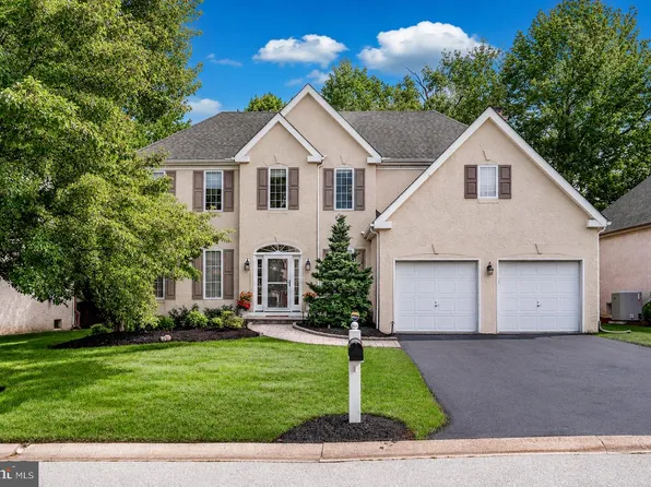 11 Kendall Ct, Wilmington, DE 19803