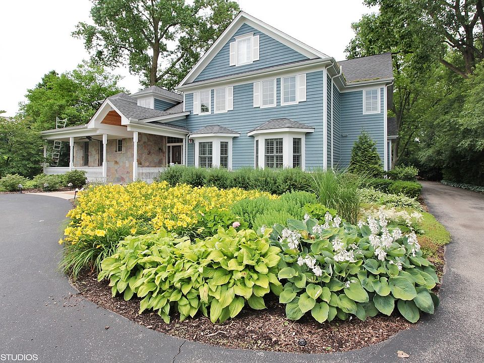 1st image of 735 Paradise Ln