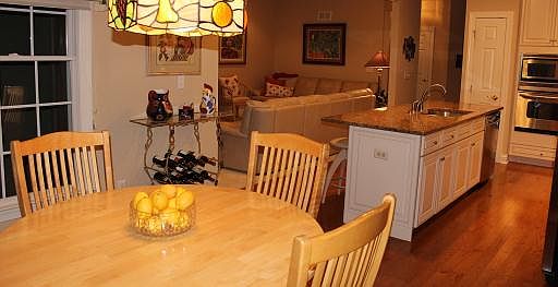 Eat In Kitchen