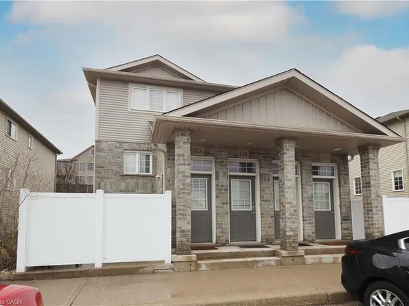 240 Westmeadow Dr #12B, Kitchener, ON N2N 0A1