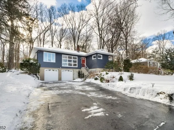 44 Whaleback Ter, Ringwood Boro, NJ 07456