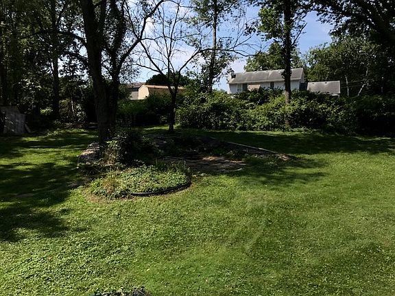 2nd image of 51245 Green Hill Dr