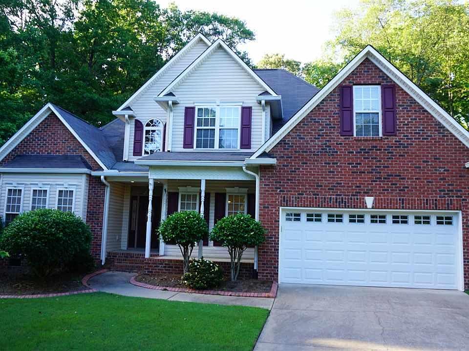 1st image of 18 Oakmont Ct