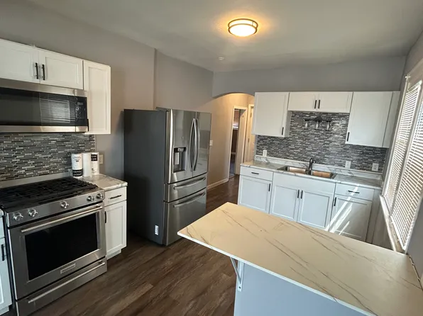 (undisclosed Address), Milwaukee, WI 53209