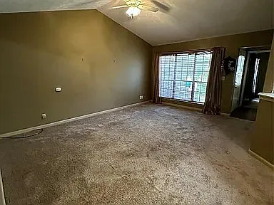 538 Hollow Wood Road — Photo 2