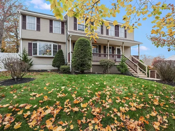 72 Sheldon St, Methuen, MA 01844