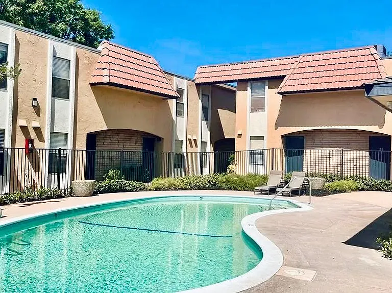 Marconi Vista Townhomes — Photo 9
